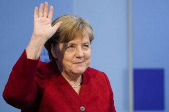     Меркель завершила полномочия канцлера Германии - кто ее заменит    