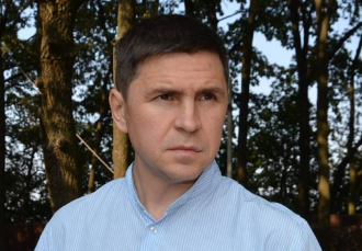     Подоляк считает полезными санкции против Марченко и Медведчука    